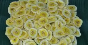 Royce Food banana chips
